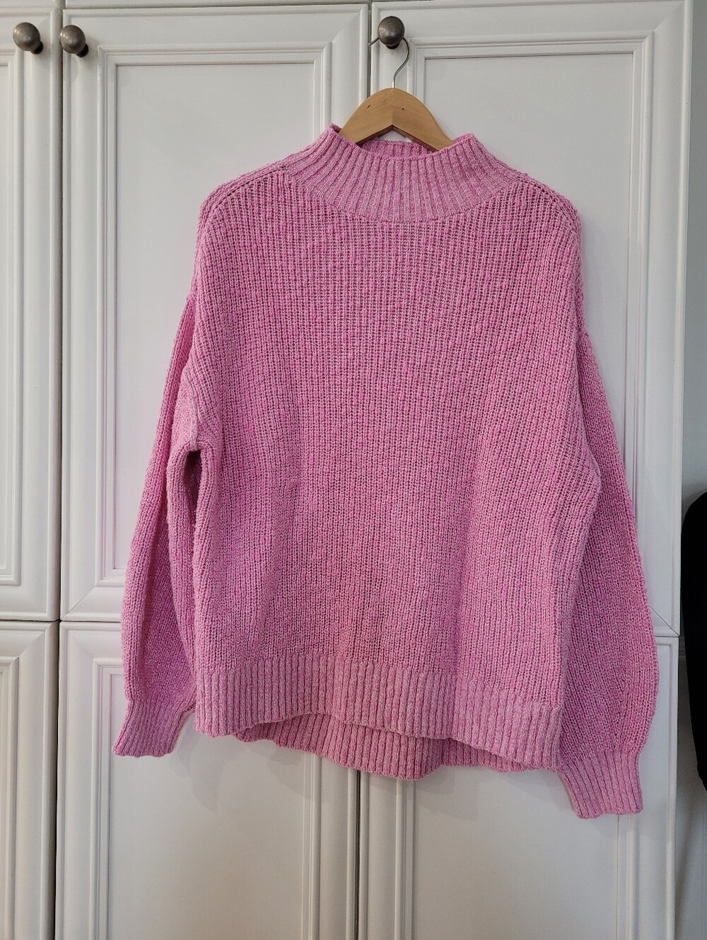 Aerie Chunky oversized mock neck sweater in bubble gum pink size, large.